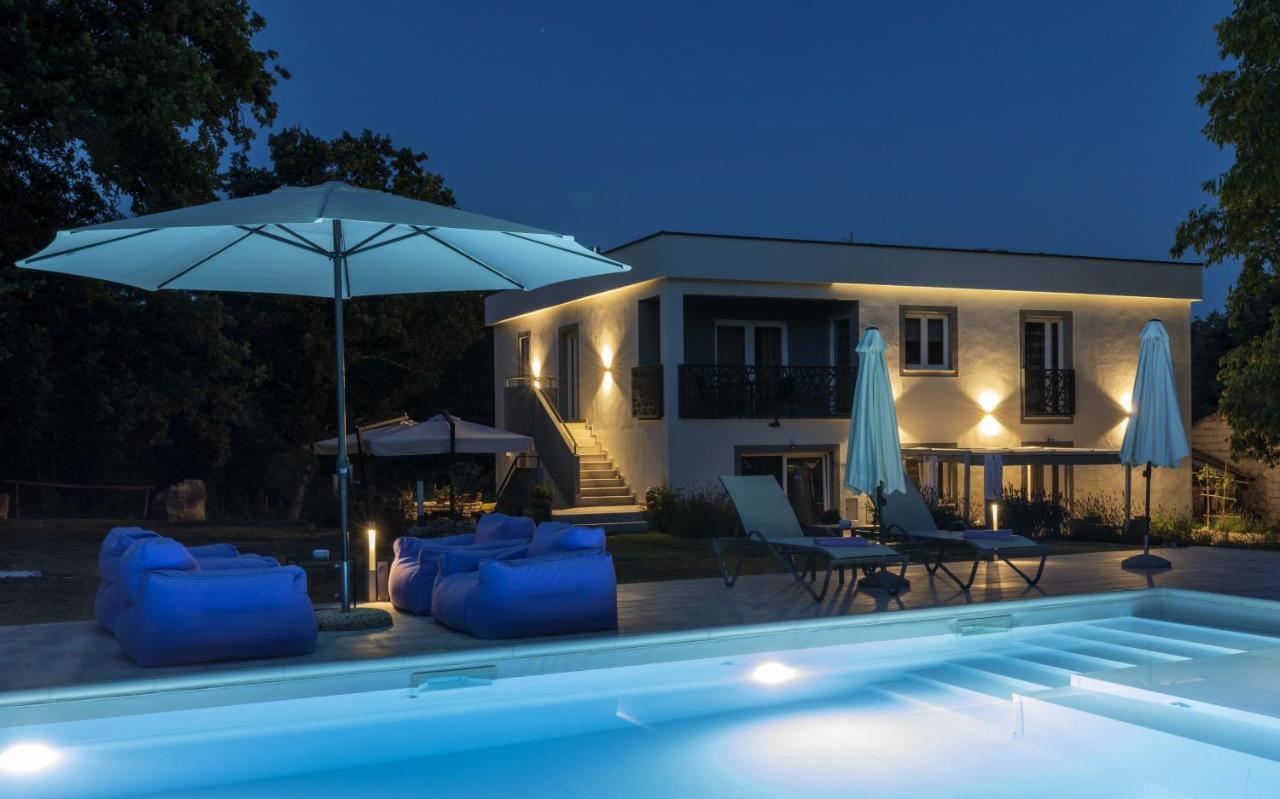 Luxury Villa Cetiri Hrasta Pićan Exteriör bild