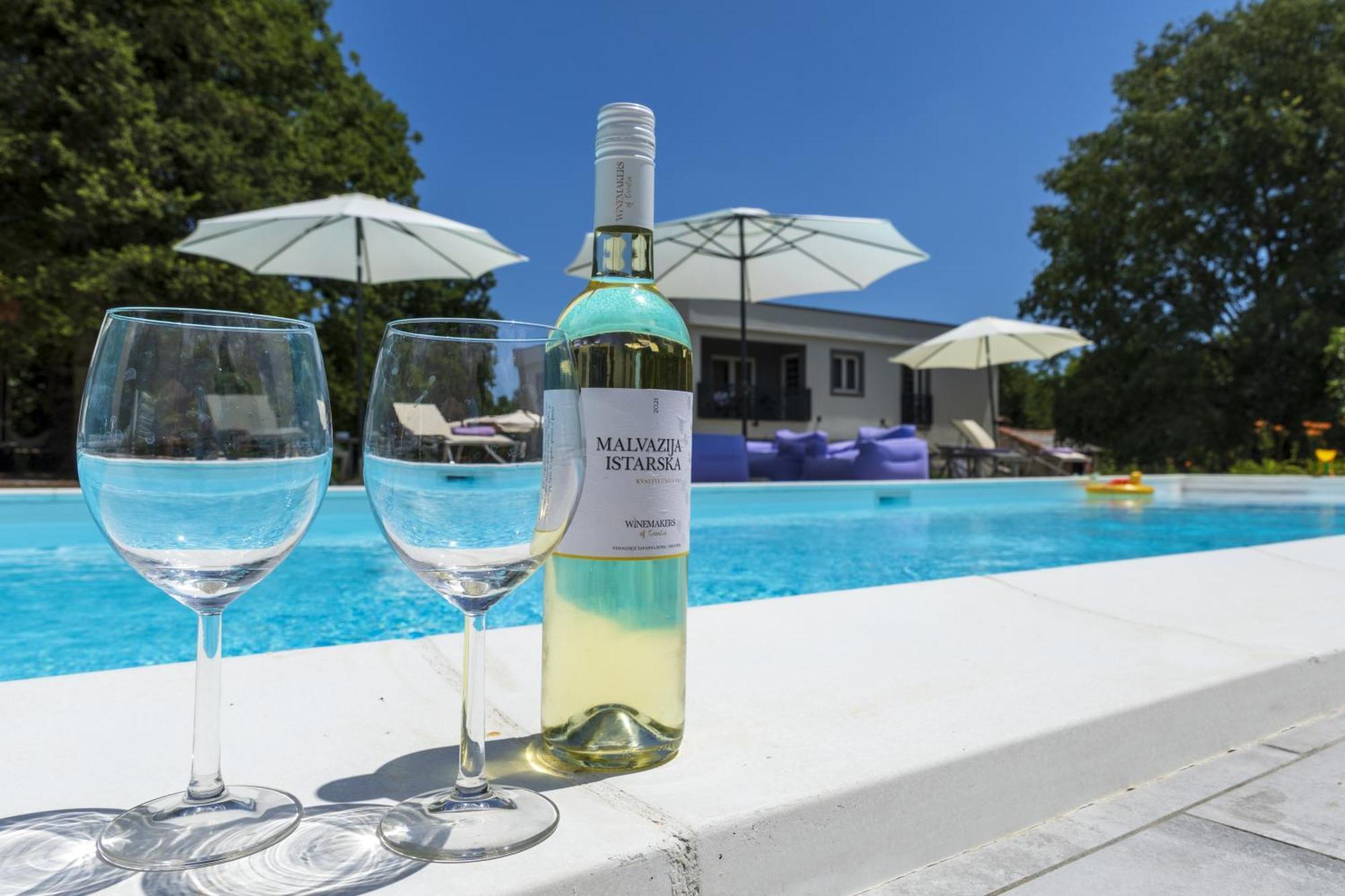 Luxury Villa Cetiri Hrasta Pićan Exteriör bild